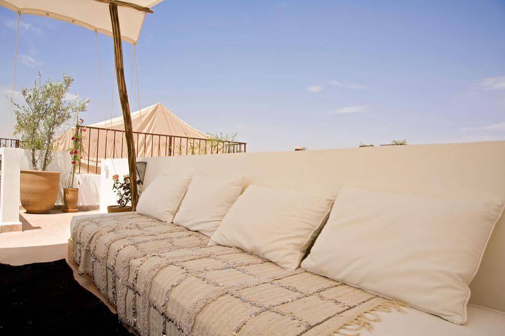 Riad Le J Marrakesh Exteriör bild